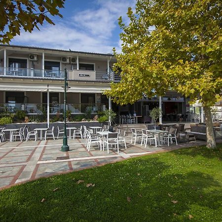 Amalia Mare Sea View & Beach Cafe - Bistro Nea Vrasna Exterior photo